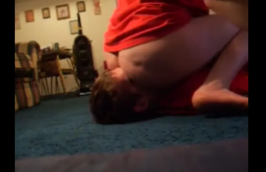 girlfriend sits her fat ass on his face